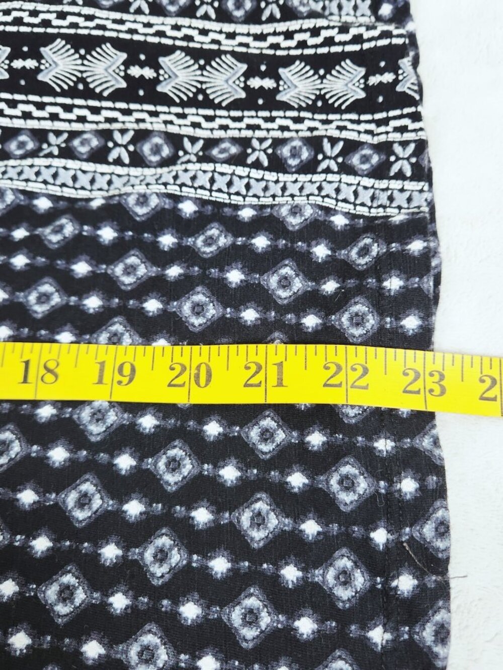 Style & Co Womens Top Size Petite XL Black White Print V Neck Henley Cotton - Picture 7 of 10
